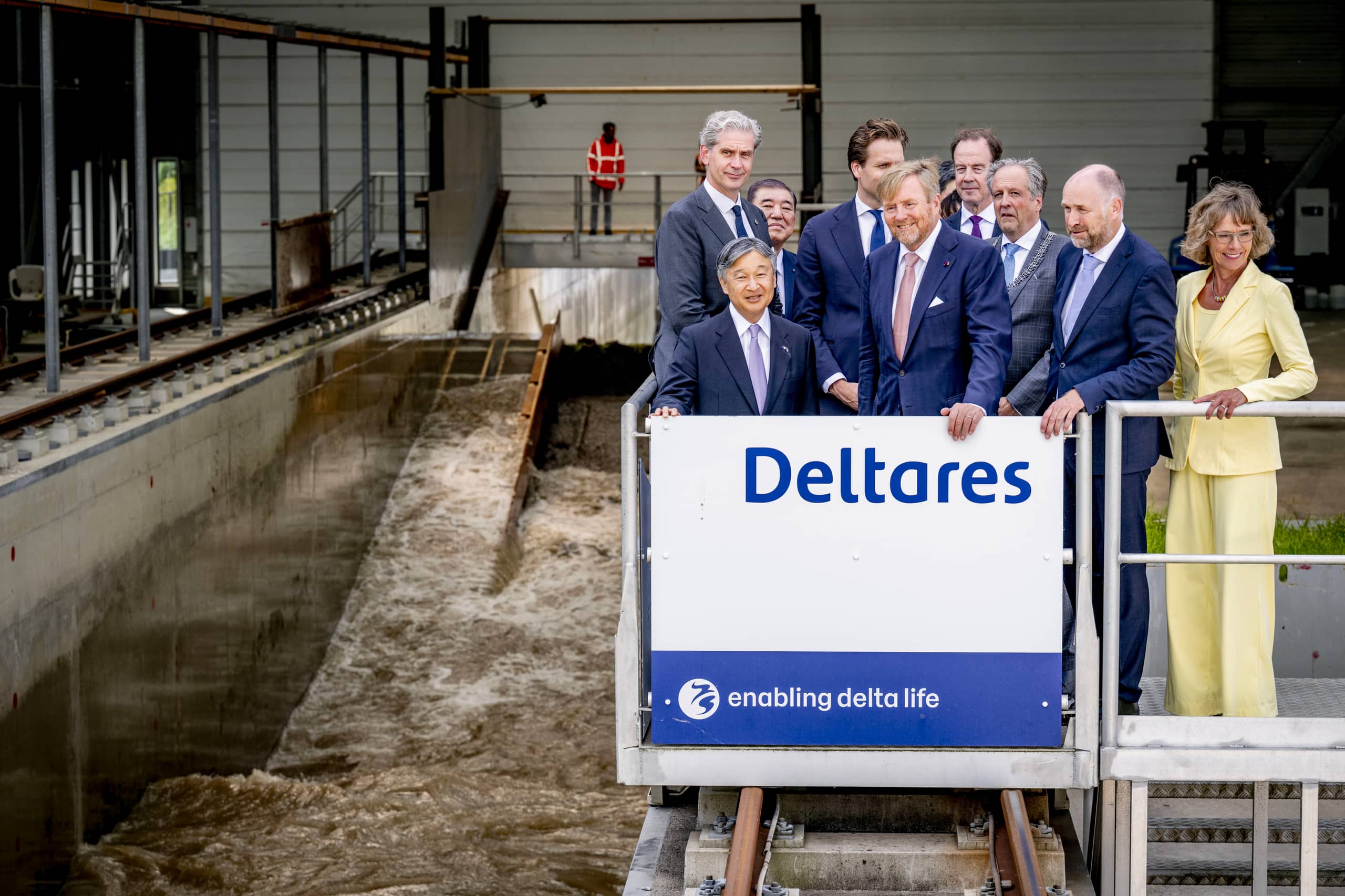 Visit to Deltares state visit Emperor of Japan to the Netherlands